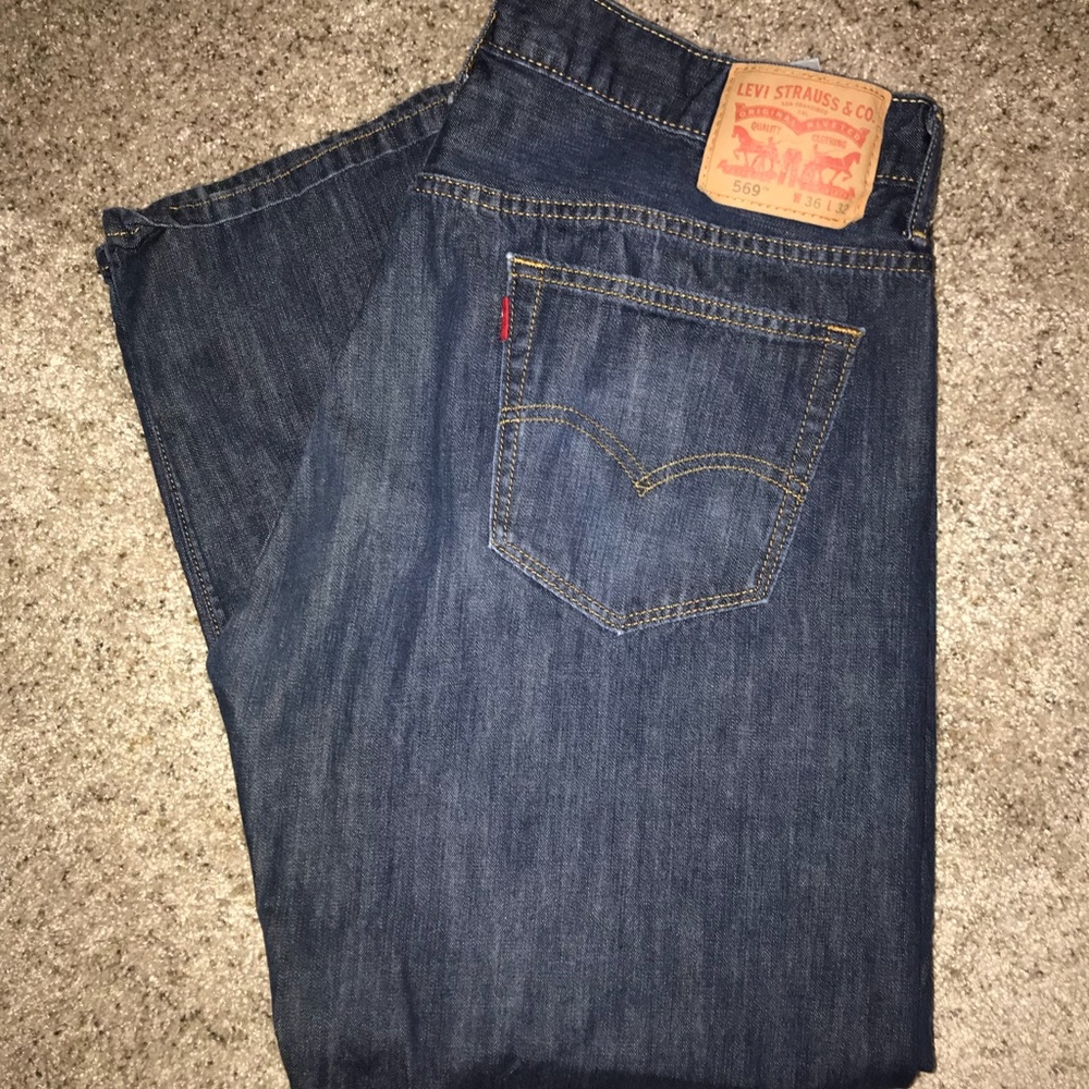 MEN’S LEVI’S